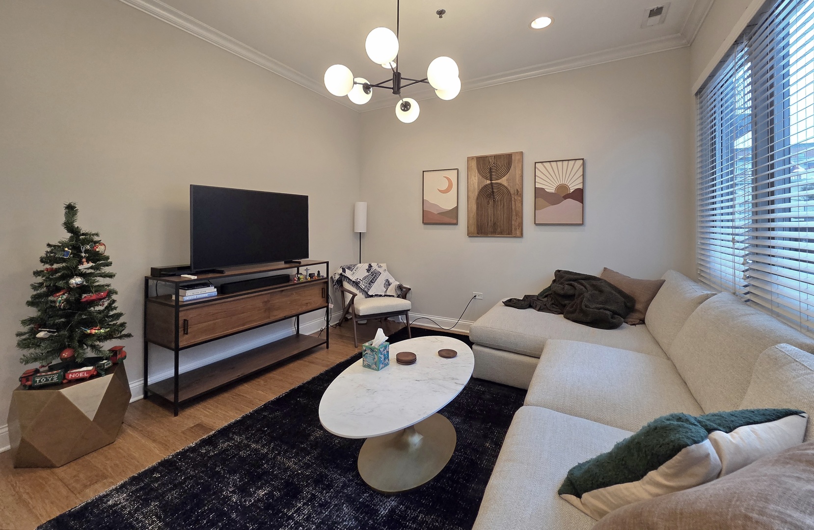 20 North Aberdeen Street, Unit 207 Chicago, IL 60607 - Photo 5 of 17