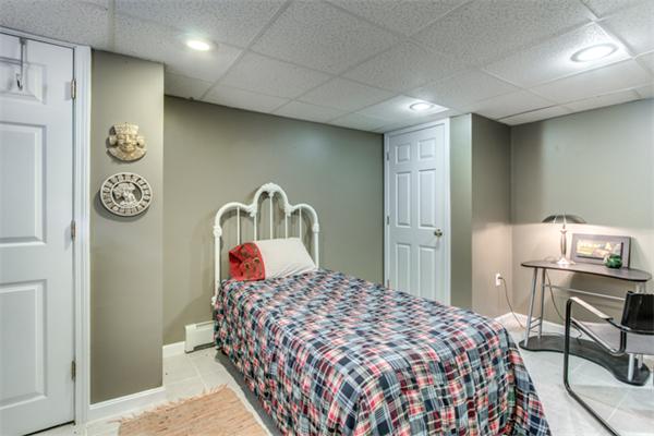 43 Woodbridge Road North Andover, MA 01845 - Photo 23 of 29 Gallery Image 23