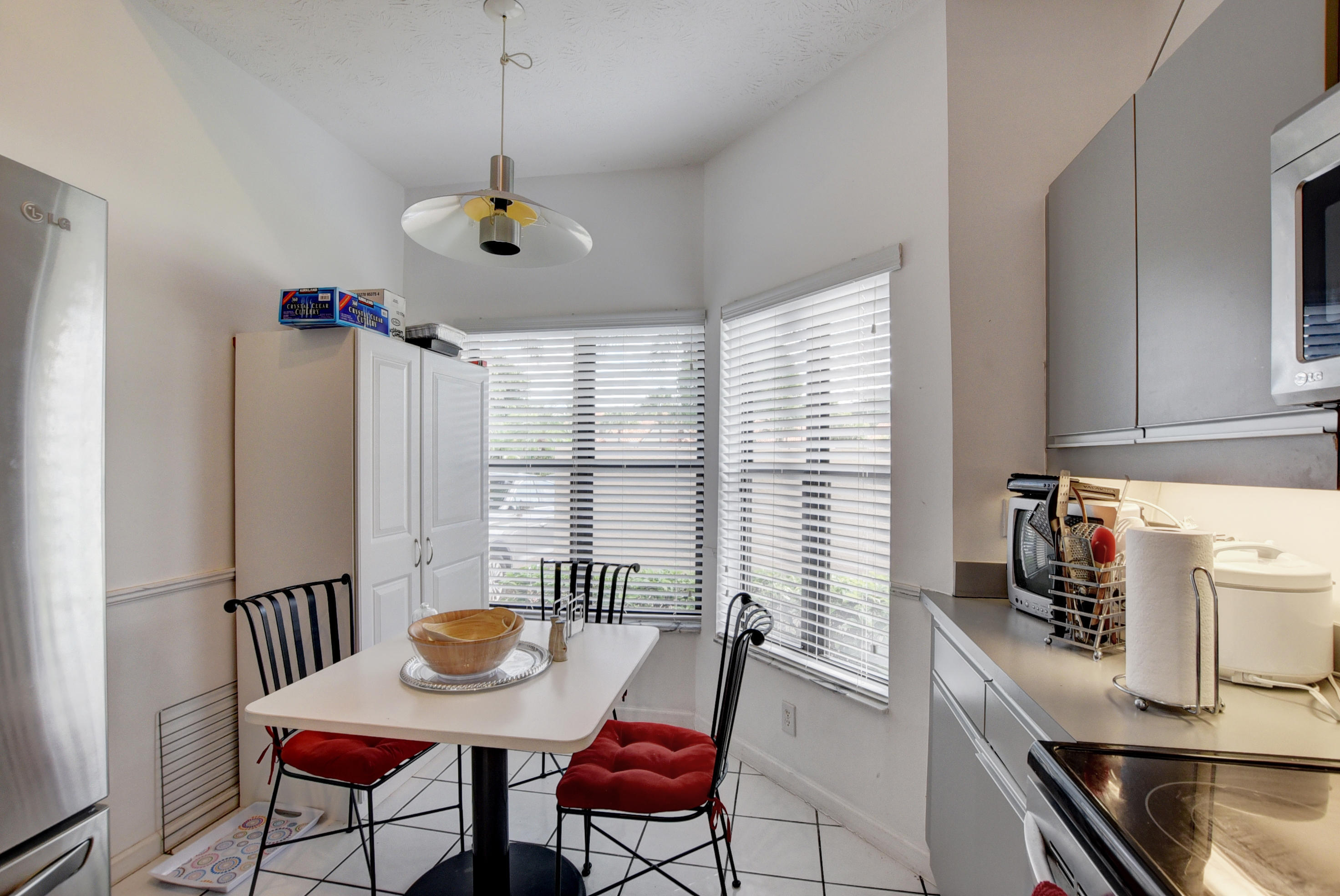 22667 Meridiana Drive Boca Raton, FL 33433 - Photo 12 of 40 12_ebf_0631and4more