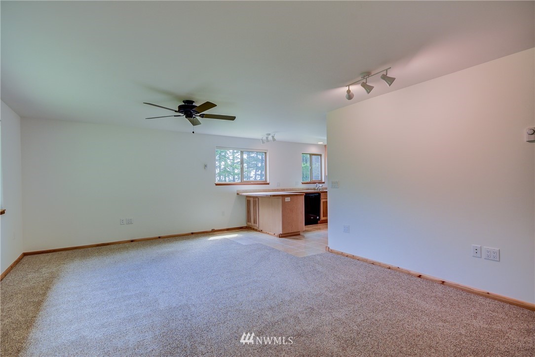 2995 Taylor Road Oak Harbor, WA 98277 - Photo 13 of 25 Gallery Image 13