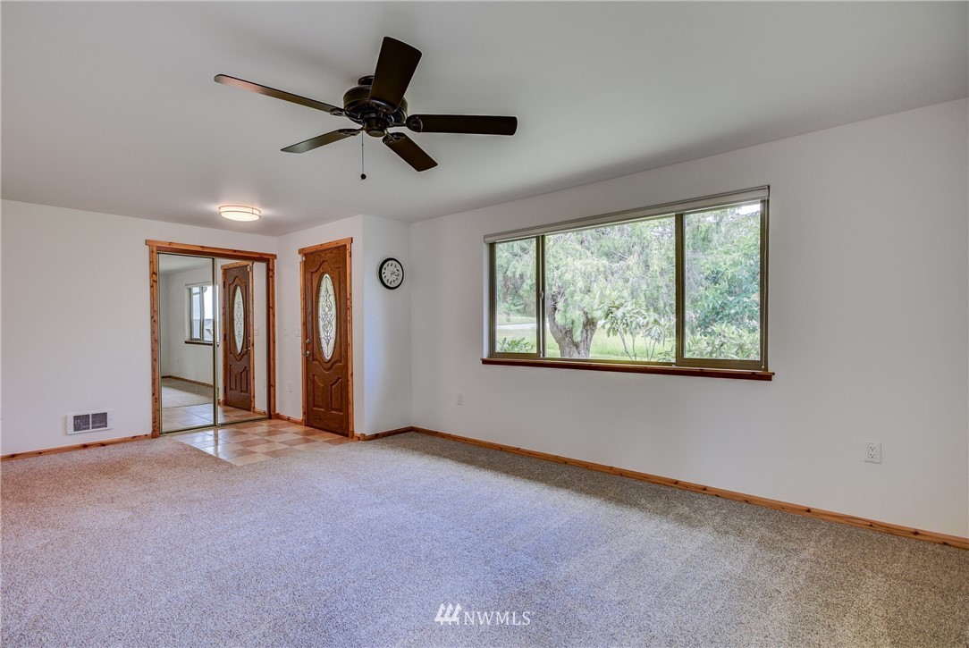 2995 Taylor Road Oak Harbor, WA 98277 - Photo 15 of 25 Gallery Image 15