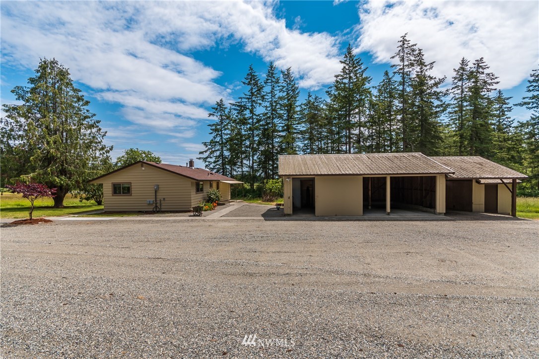2995 Taylor Road Oak Harbor, WA 98277 - Photo 3 of 25 Gallery Image 3