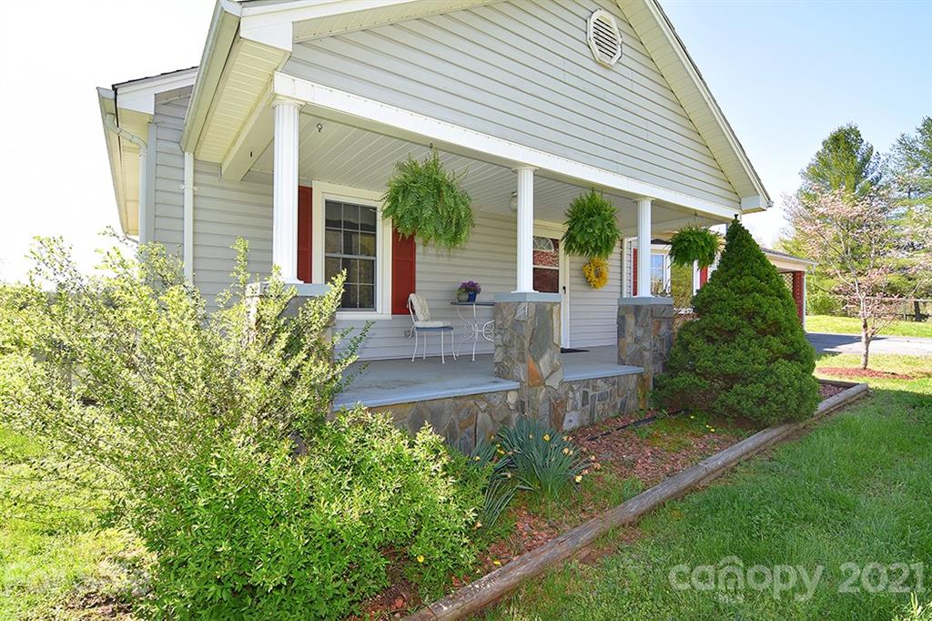 772 North Drexel Road Morganton, NC 28655 - Photo 4 of 48 Gallery Image 4
