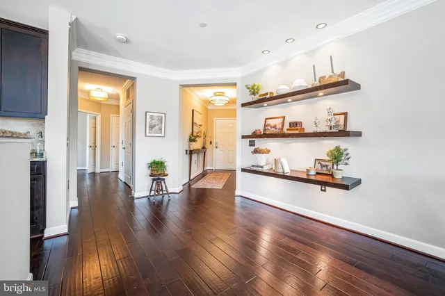 $3,250 | 2101 North Monroe Street, Unit 401, Arlington, VA 22207