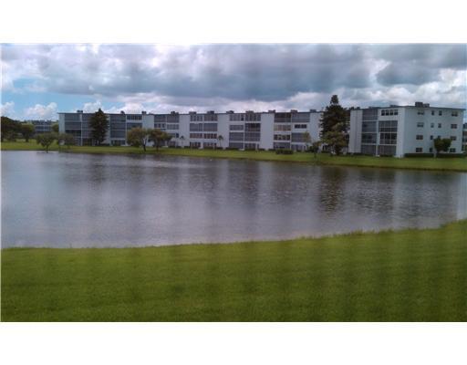 4058 Cornwall C, Unit 4058 Boca Raton, FL 33434 - Photo 1 of 8 Primary Photo