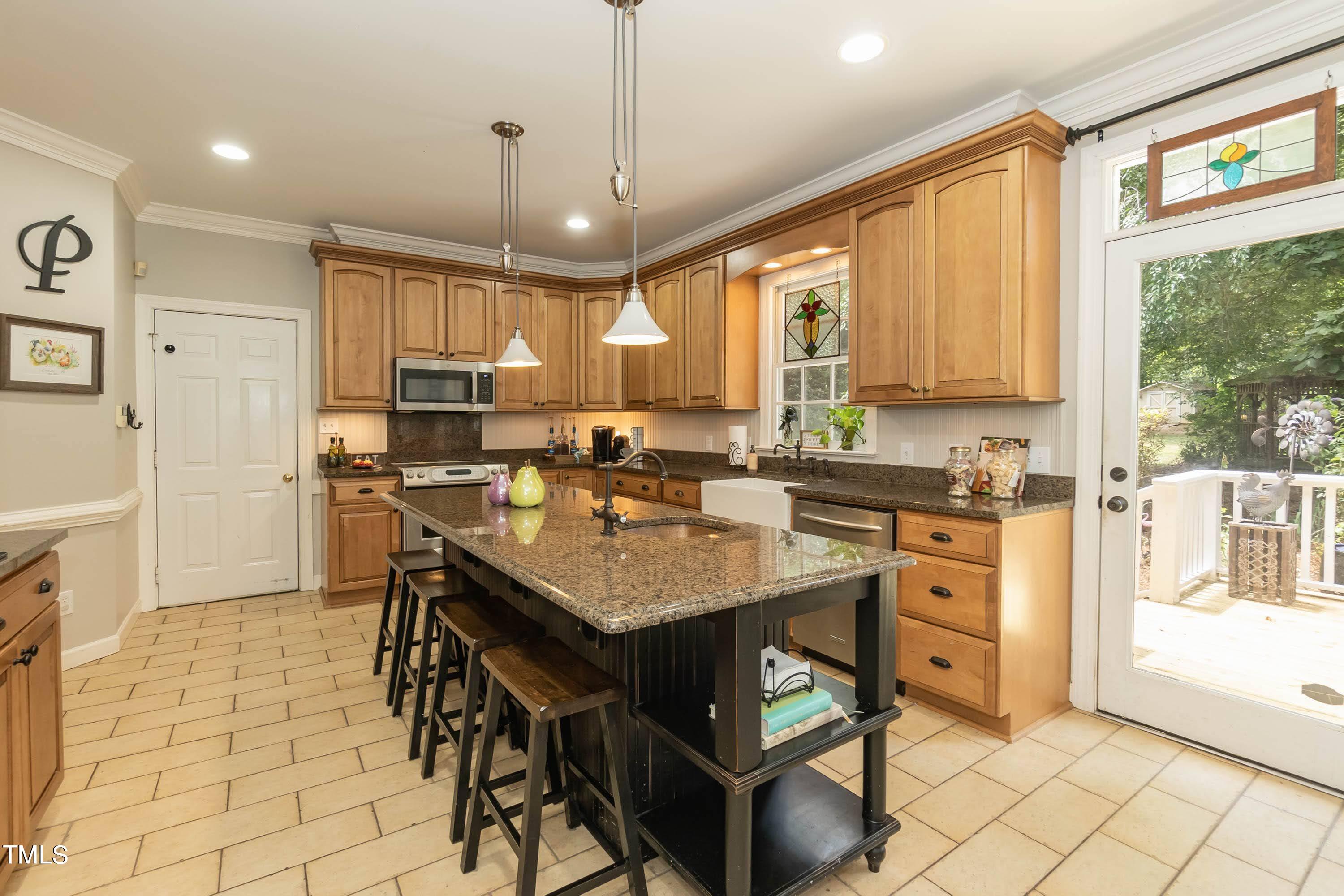 4112 Ridgebrook Bluffs Drive Raleigh, NC 27603 - Photo 21 of 40 Kitchen 03