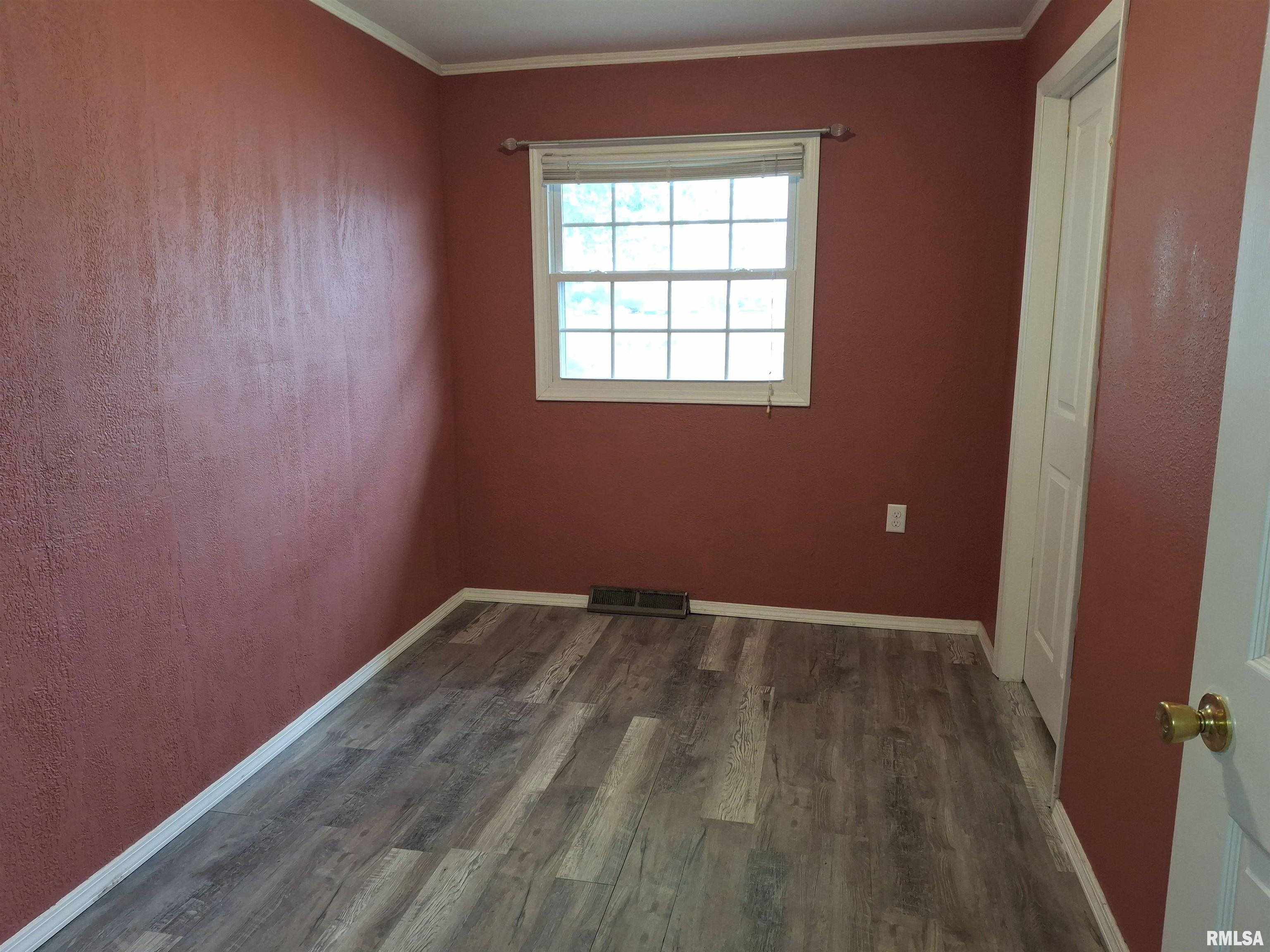 717 South 6th Avenue Canton, IL 61520 - Photo 19 of 32
