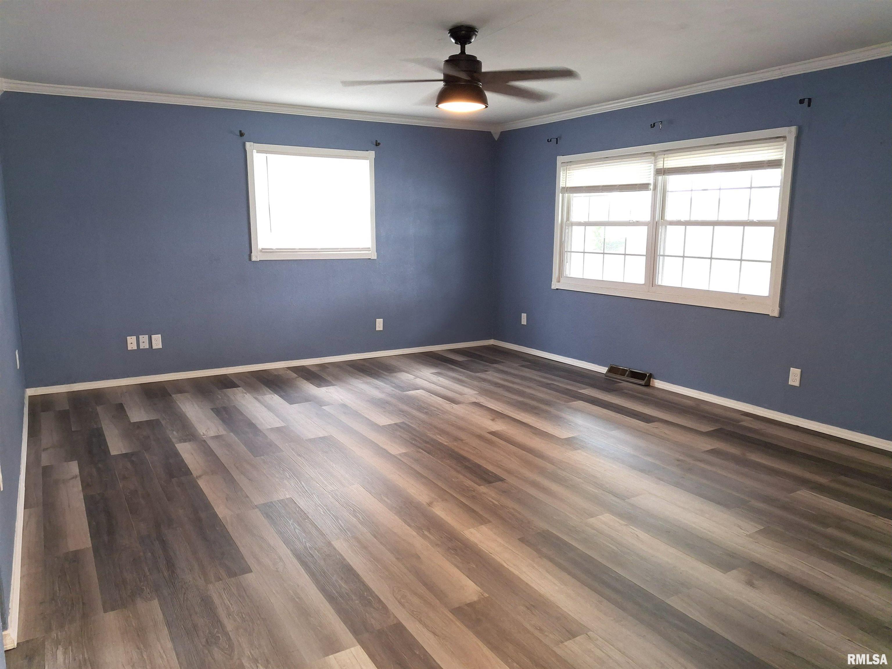717 South 6th Avenue Canton, IL 61520 - Photo 10 of 32