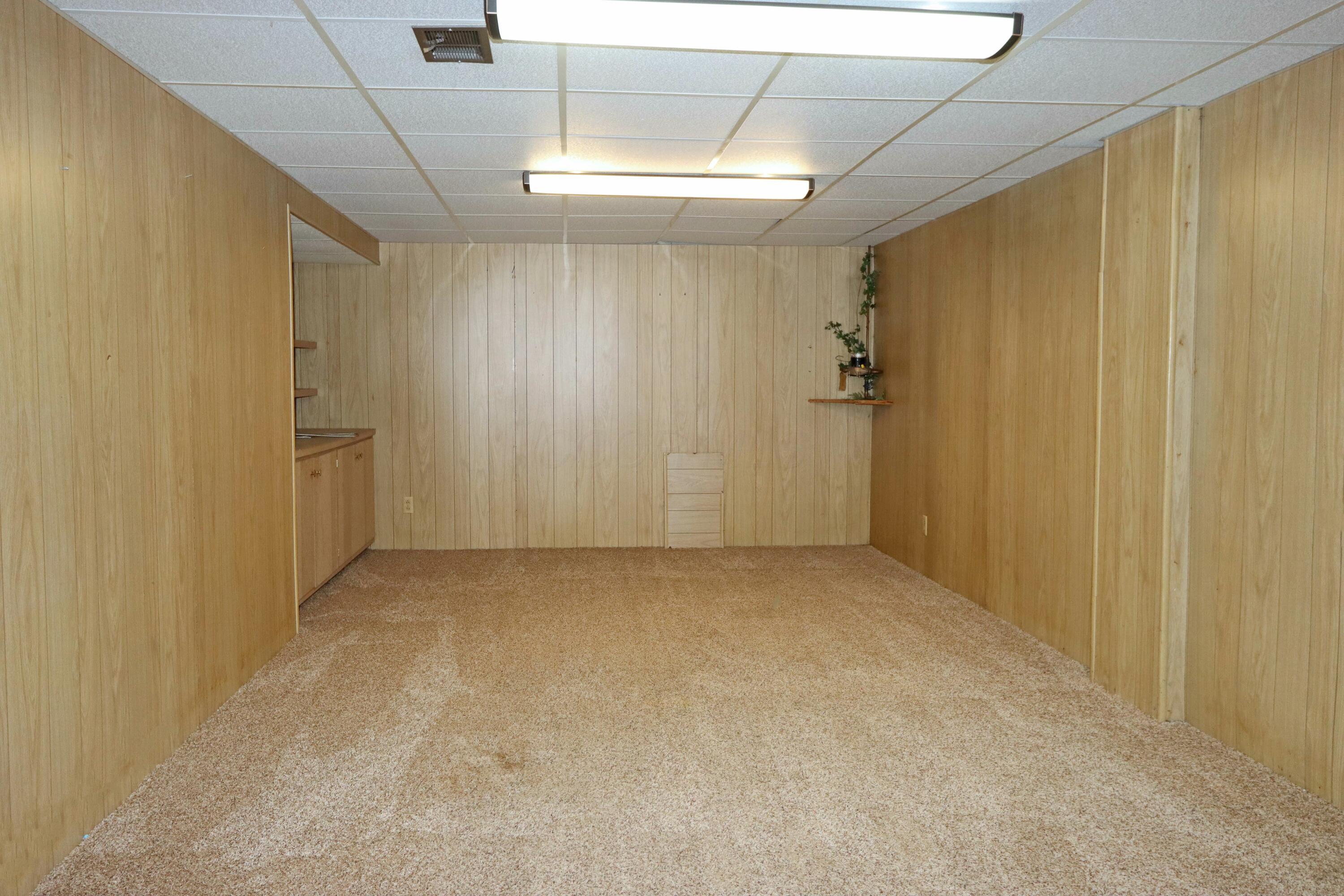 1335 Yorktown Road Columbus, OH 43232 - Photo 24 of 42 tempImageu10S8J