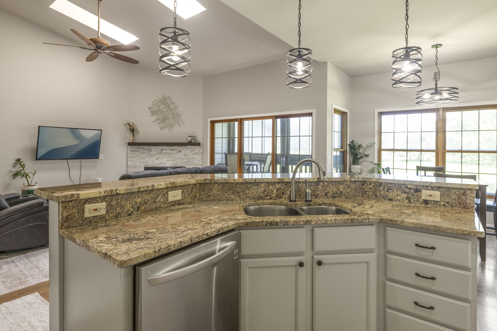 11174 West Algonquin Road, Unit 11174 Huntley, IL 60142 - Photo 9 of 28