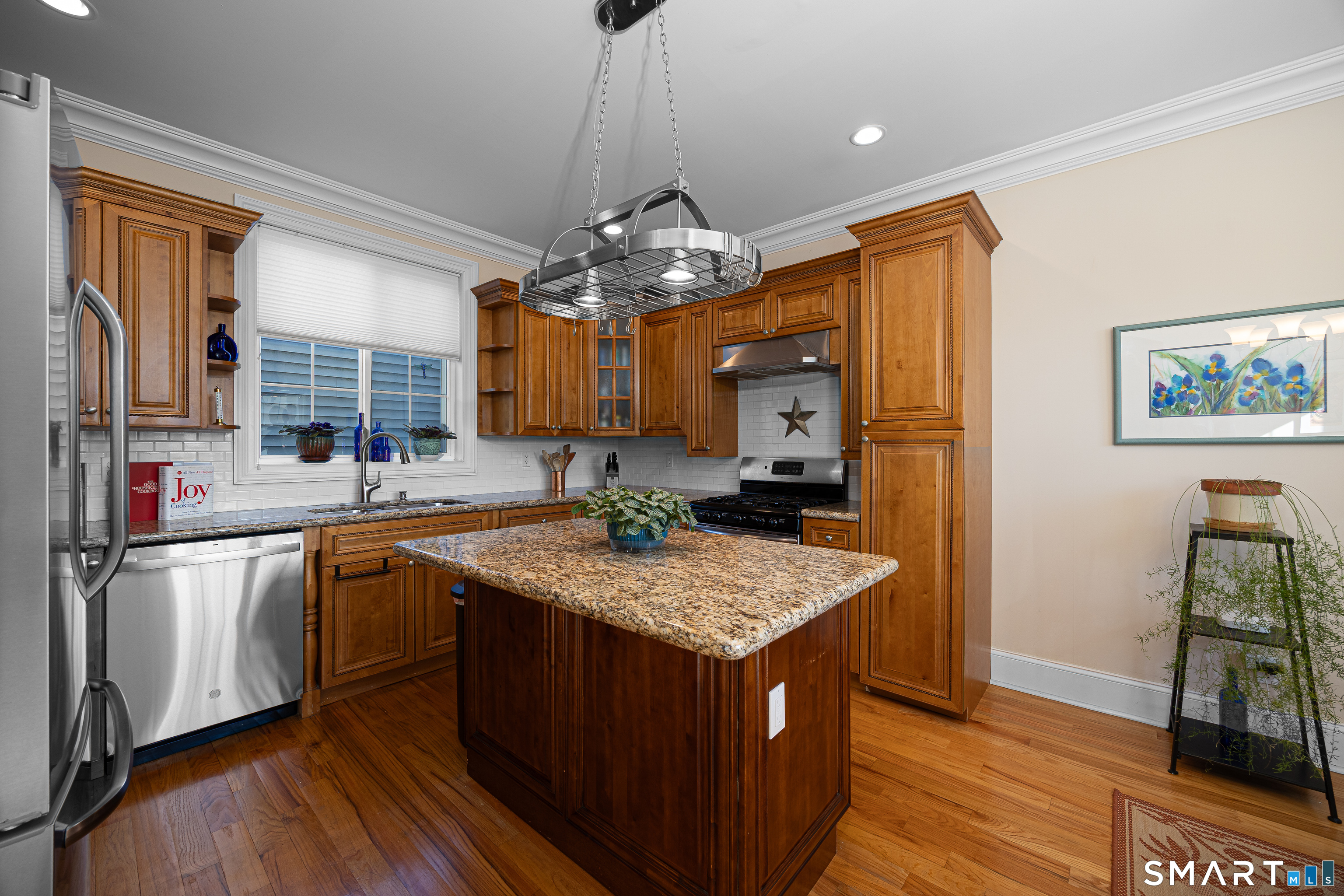 225 Flax Hill Road, Unit 2 Norwalk, CT 06854 - Photo 13 of 33