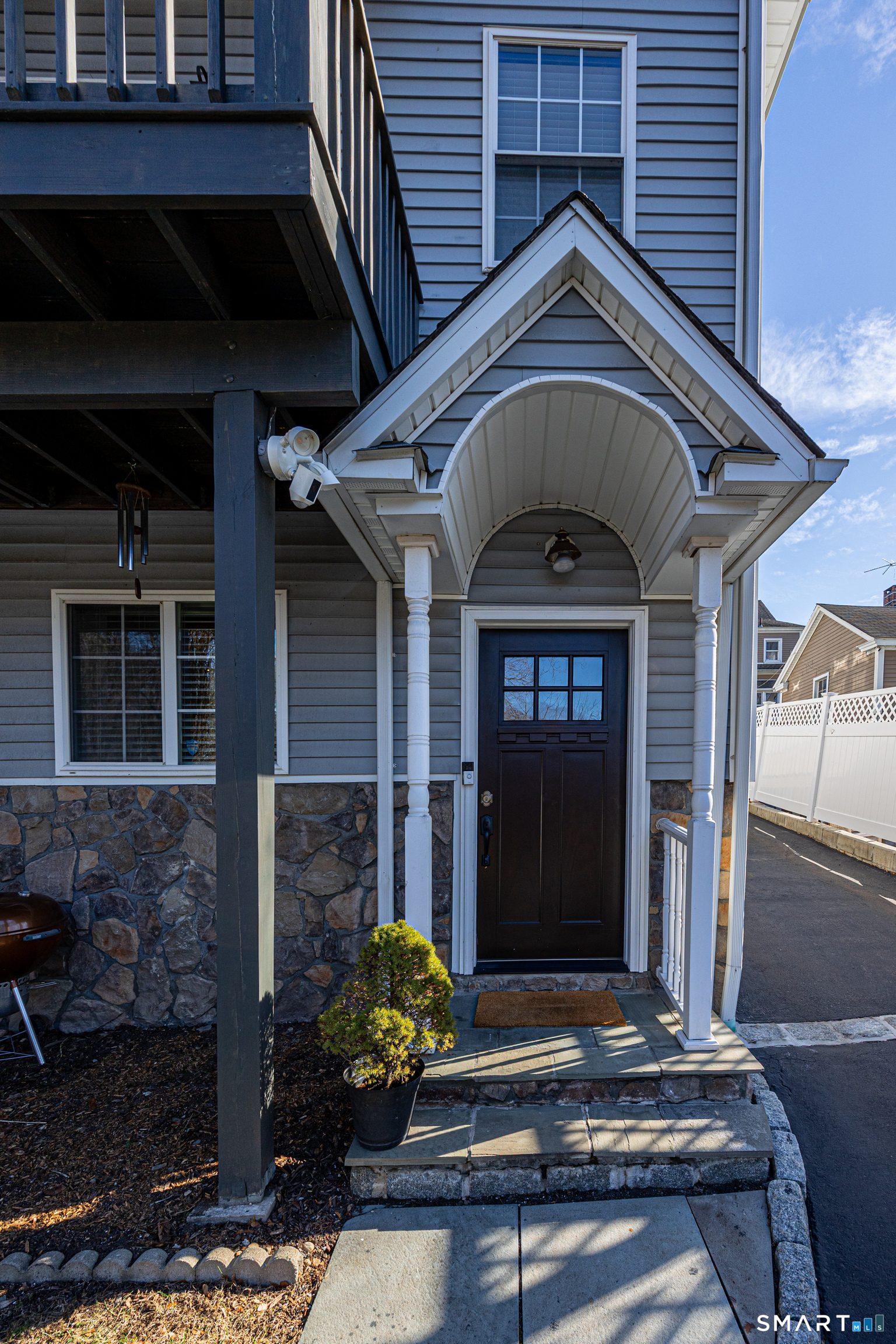 225 Flax Hill Road, Unit 2 Norwalk, CT 06854 - Photo 4 of 33