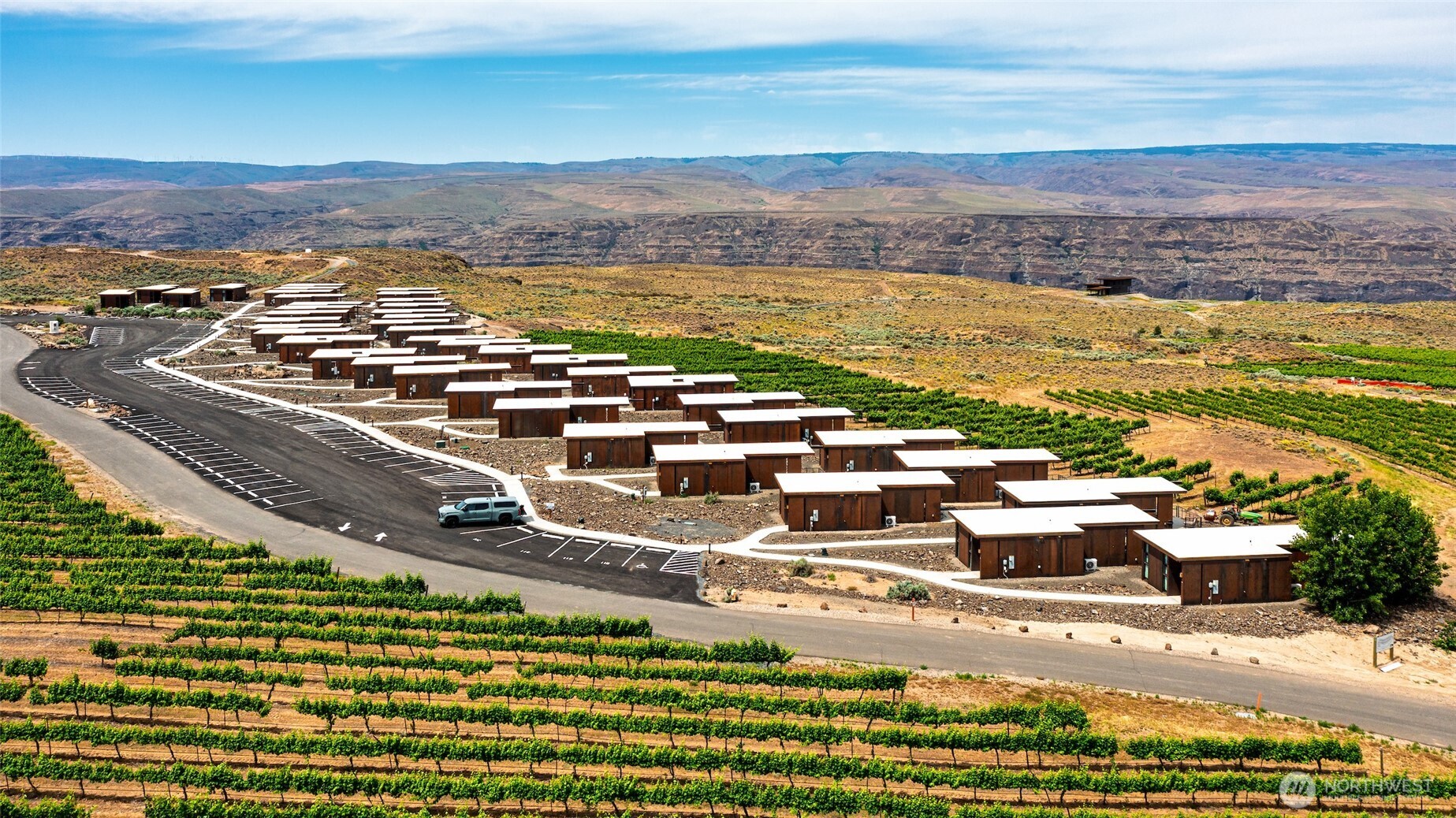 23648 Northwest Cliffe Pointe Road, Unit 10C Quincy, WA 98848 - Photo 23 of 26 a view of a city with an ocean