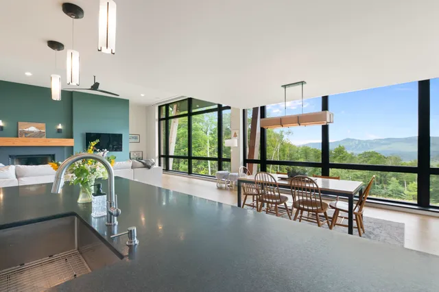 $1,939,000 | 136 Woodsman Extension, West Dover, VT 05356