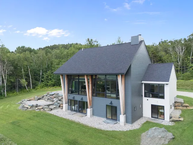 $1,939,000 | 136 Woodsman Extension, West Dover, VT 05356
