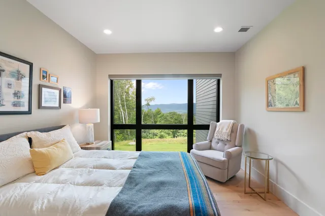 $1,939,000 | 136 Woodsman Extension, West Dover, VT 05356