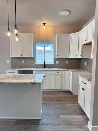 $455,000 | 30815 Lower Ridge Drive, New Boston, MI 48164