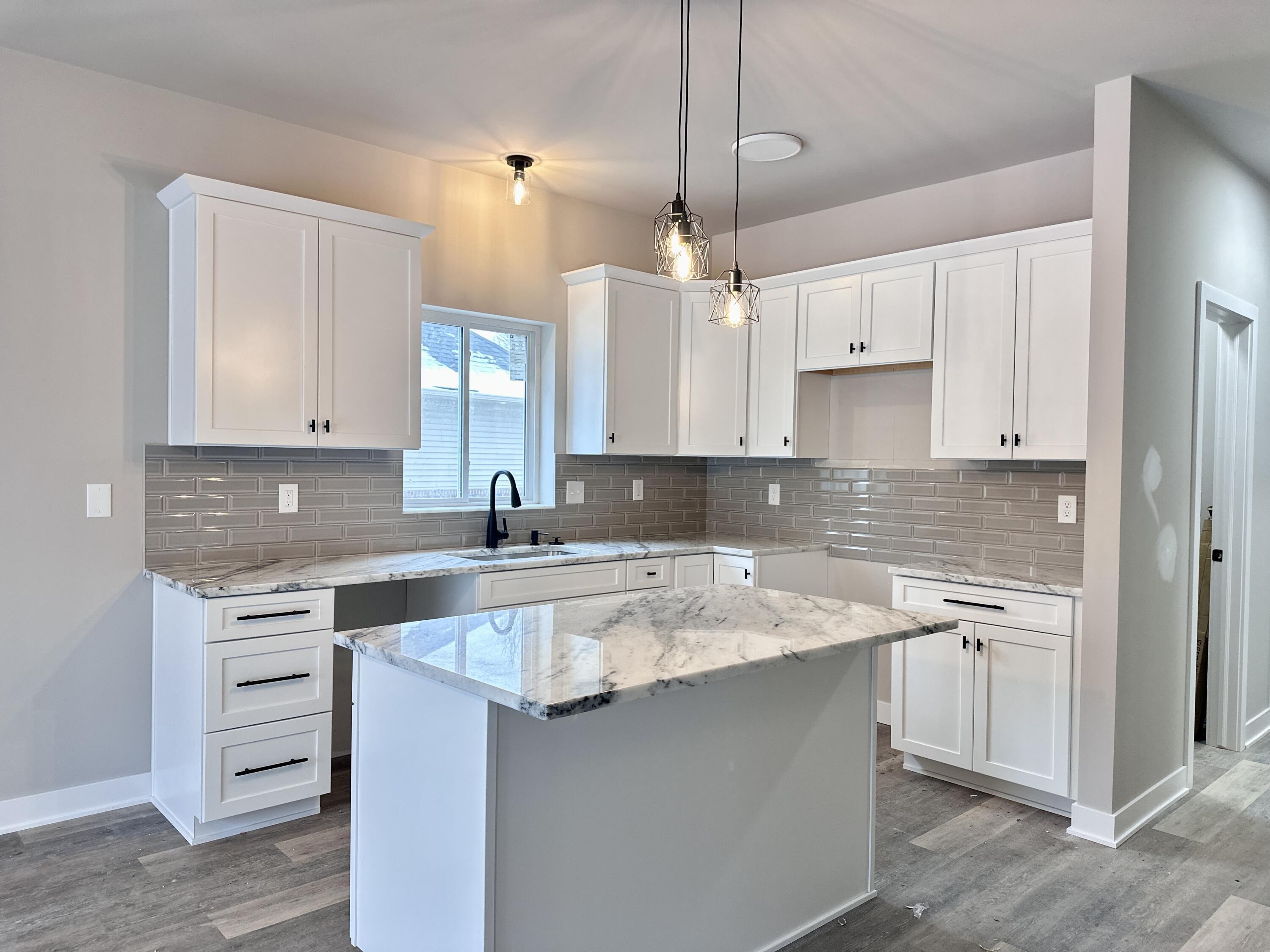 30815 Lower Ridge Drive New Boston, MI 48164 - Photo 7 of 19 IMG_6265