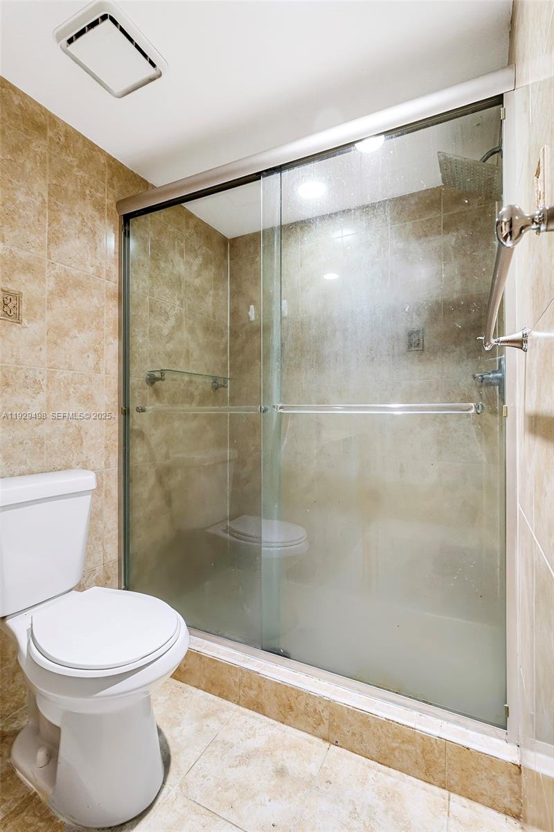 4705 Southwest 62nd Avenue, Unit 104 Davie, FL 33314 - Photo 11 of 25