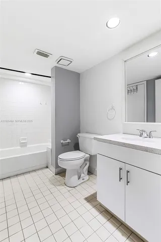 $242,000 | 4705 Southwest 62nd Avenue, Unit 104, Davie, FL 33314