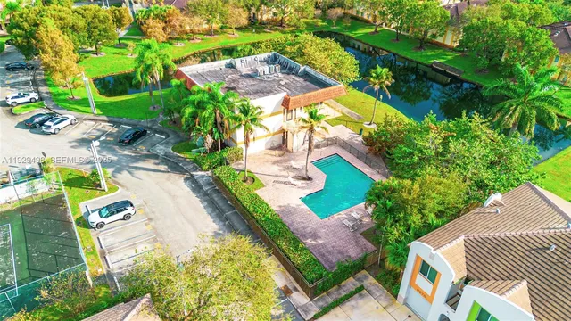 $242,000 | 4705 Southwest 62nd Avenue, Unit 104, Davie, FL 33314