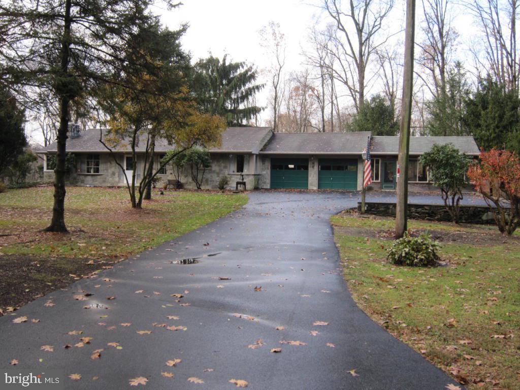 234 Acorn Lane Lititz, PA 17543 - Photo 2 of 21