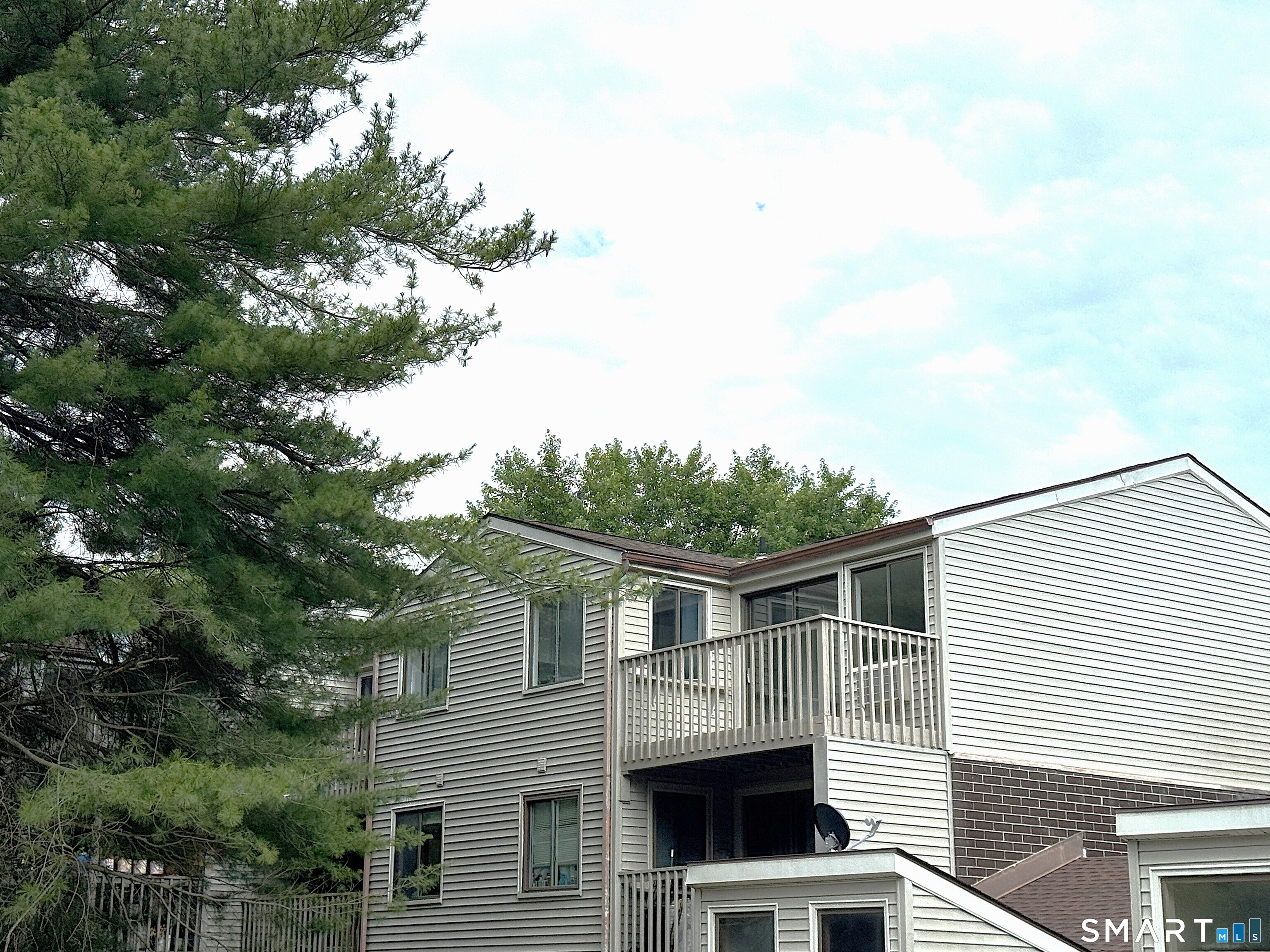 7 Padanaram Road, Unit J221 Danbury, CT 06811 - Photo 2 of 13