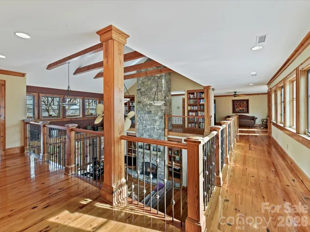 a view of a livingroom with a ceiling fan