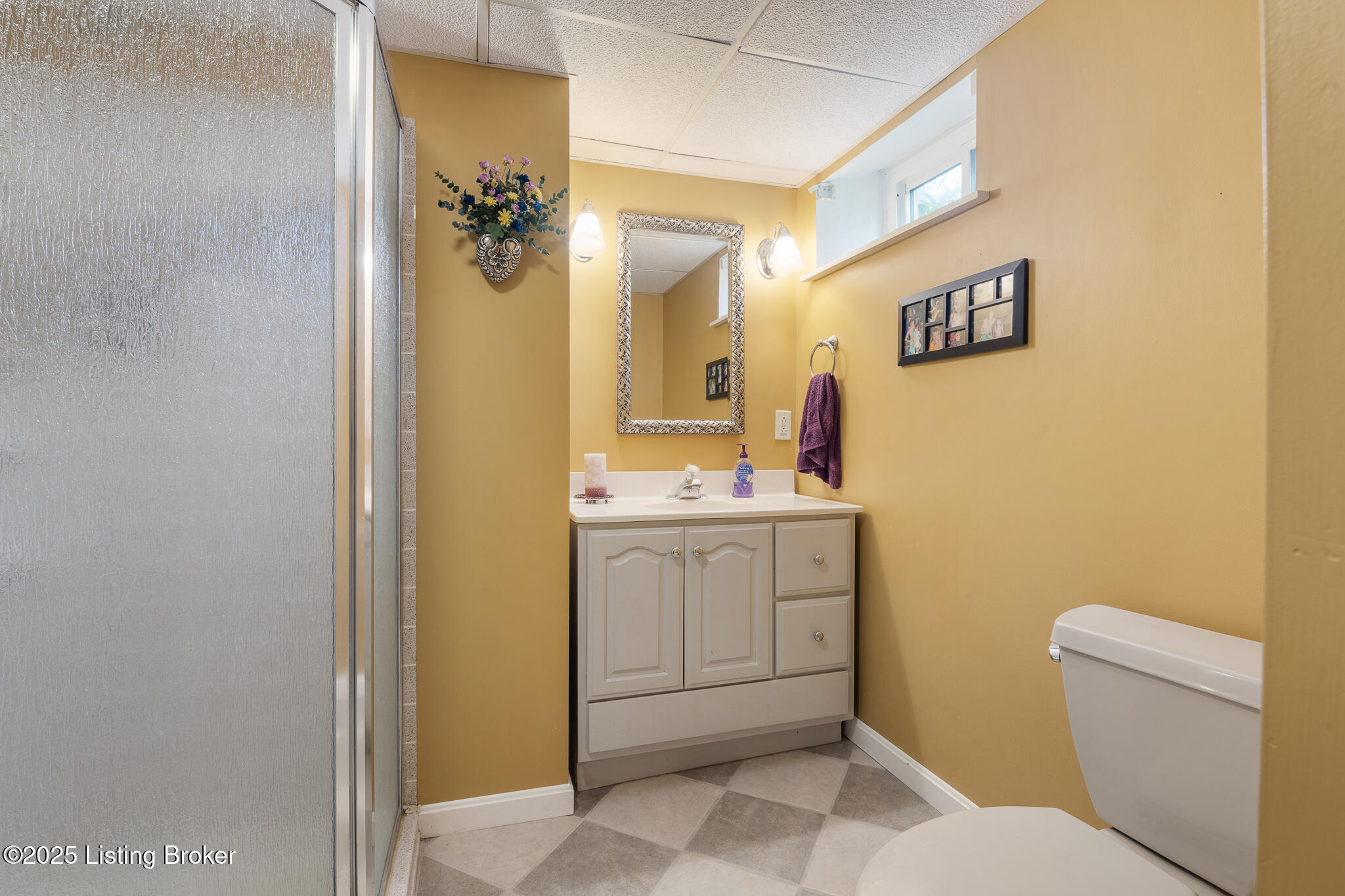 3109 Chickadee Road Louisville, KY 40213 - Photo 26 of 35 Bathroom 3