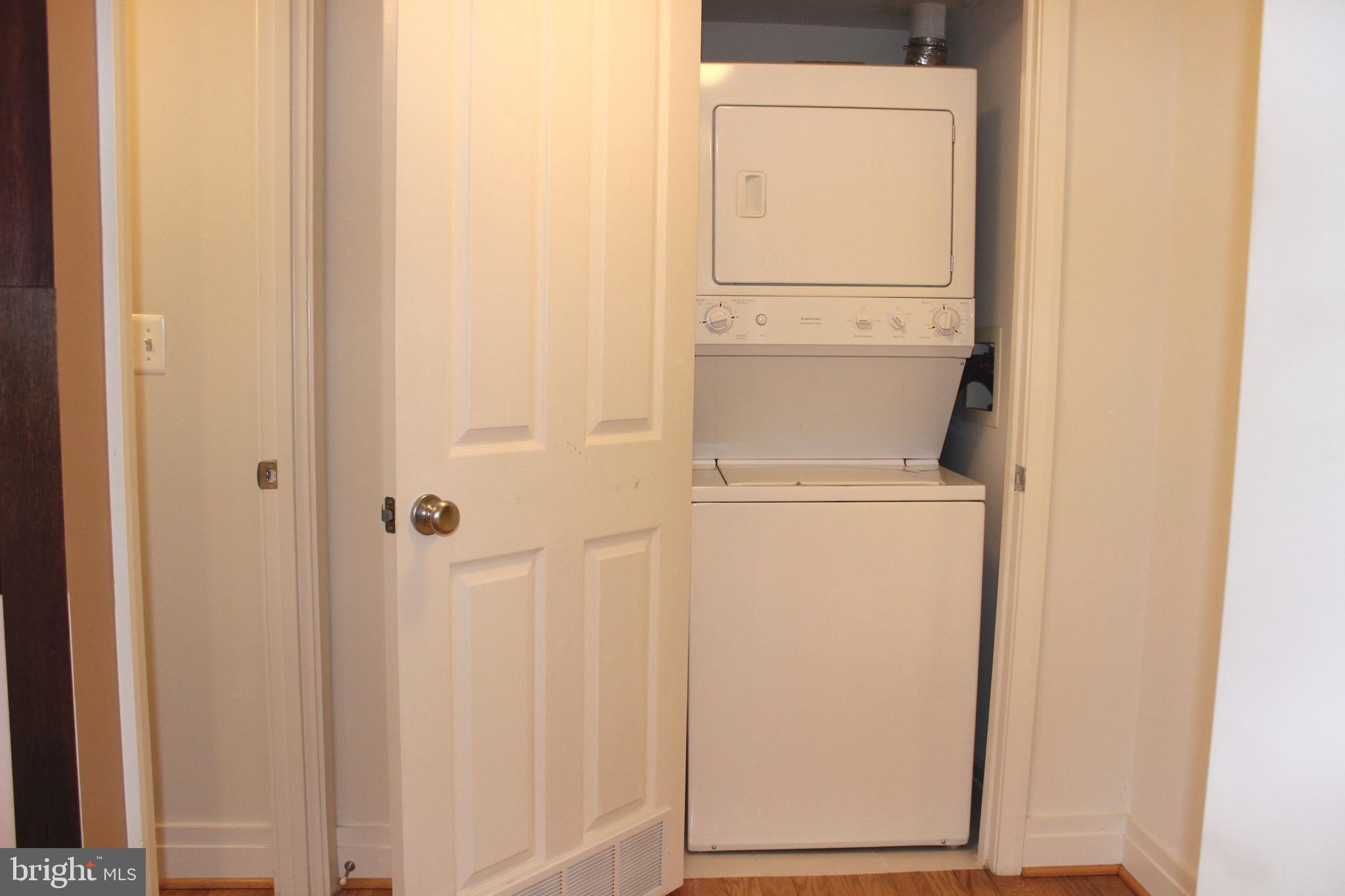 414 Water Street, Unit 1401 Baltimore, MD 21202 - Photo 13 of 14 Interior (General)