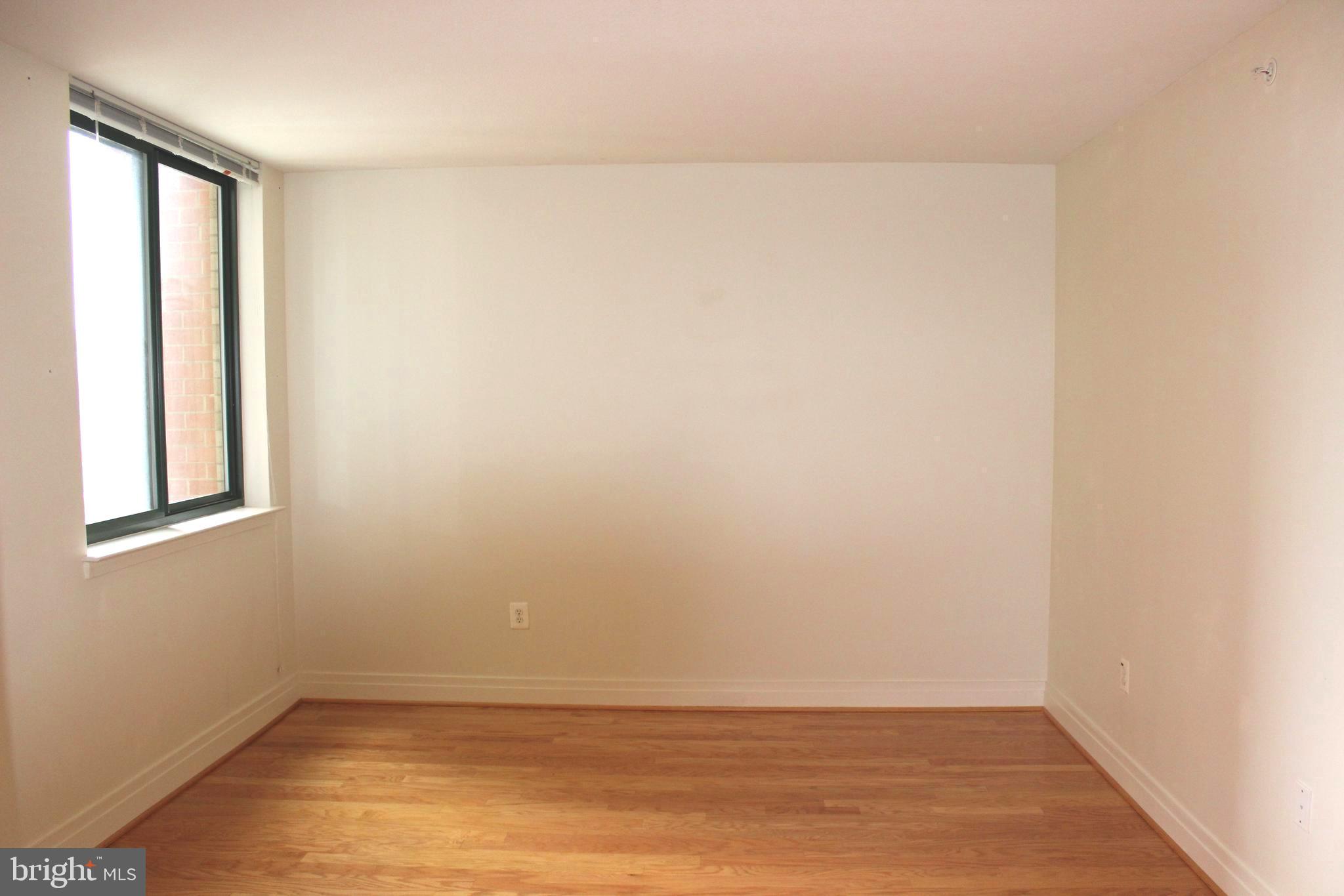 414 Water Street, Unit 1401 Baltimore, MD 21202 - Photo 7 of 14 Bedroom
