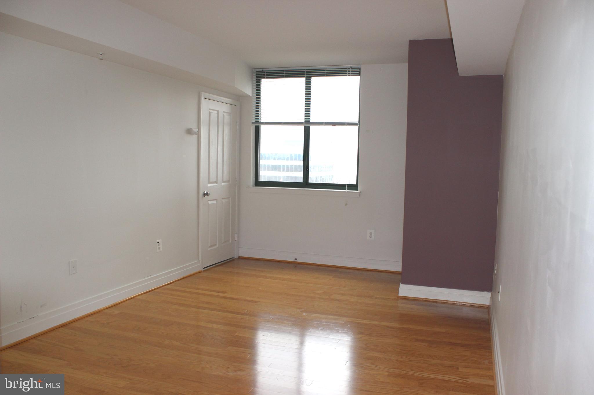 414 Water Street, Unit 1401 Baltimore, MD 21202 - Photo 10 of 14 Bedroom