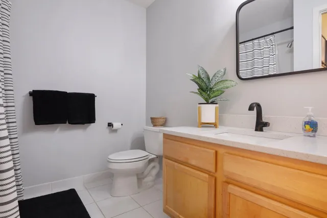 $1,695 | 929 Portland Avenue, Unit 205, Minneapolis, MN 55404