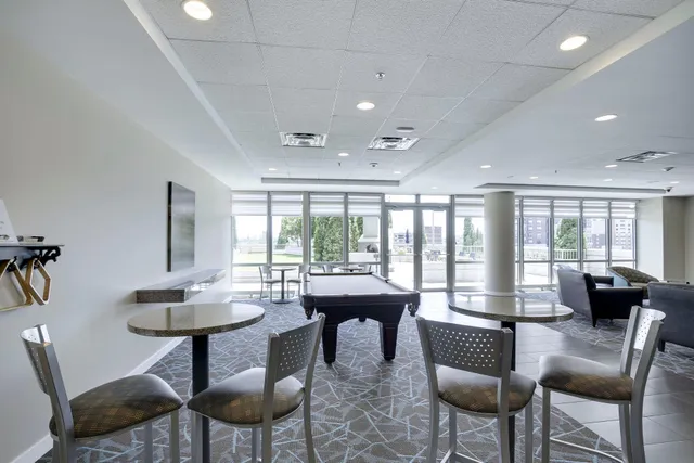 $1,695 | 929 Portland Avenue, Unit 205, Minneapolis, MN 55404