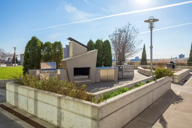 $1,695 | 929 Portland Avenue, Unit 205, Minneapolis, MN 55404