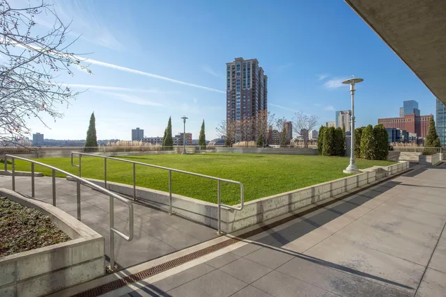 $1,695 | 929 Portland Avenue, Unit 205, Minneapolis, MN 55404