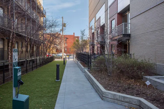 $1,695 | 929 Portland Avenue, Unit 205, Minneapolis, MN 55404