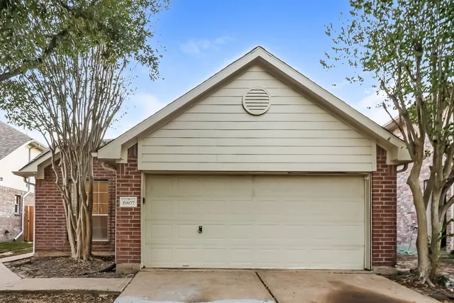 $1,640 | 6807 Highwind Bend Lane, Katy, TX 77449