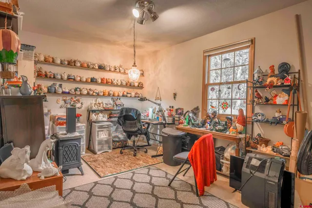 a view of utility room