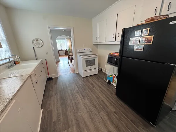 $182,000 | 422 East Savannah Street, Calhoun Falls, SC 29628