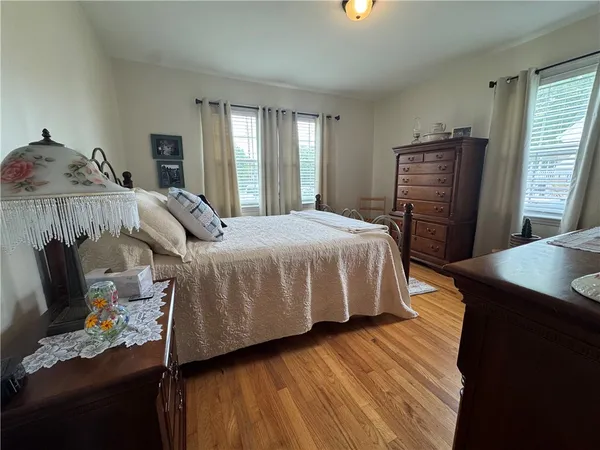 $182,000 | 422 East Savannah Street, Calhoun Falls, SC 29628