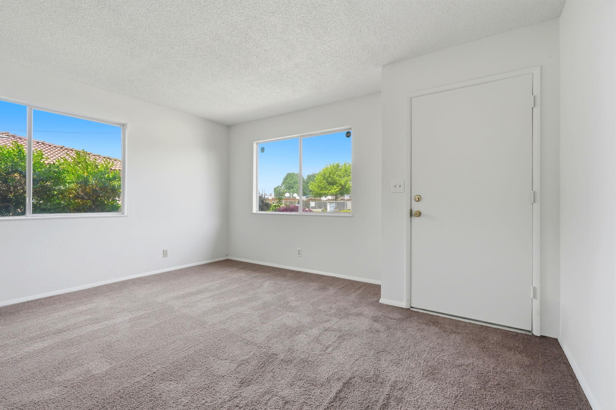 1123 East Washington Avenue Reedley, CA 93654 - Photo 15 of 54 15-1123_E_Washington_Ave_014