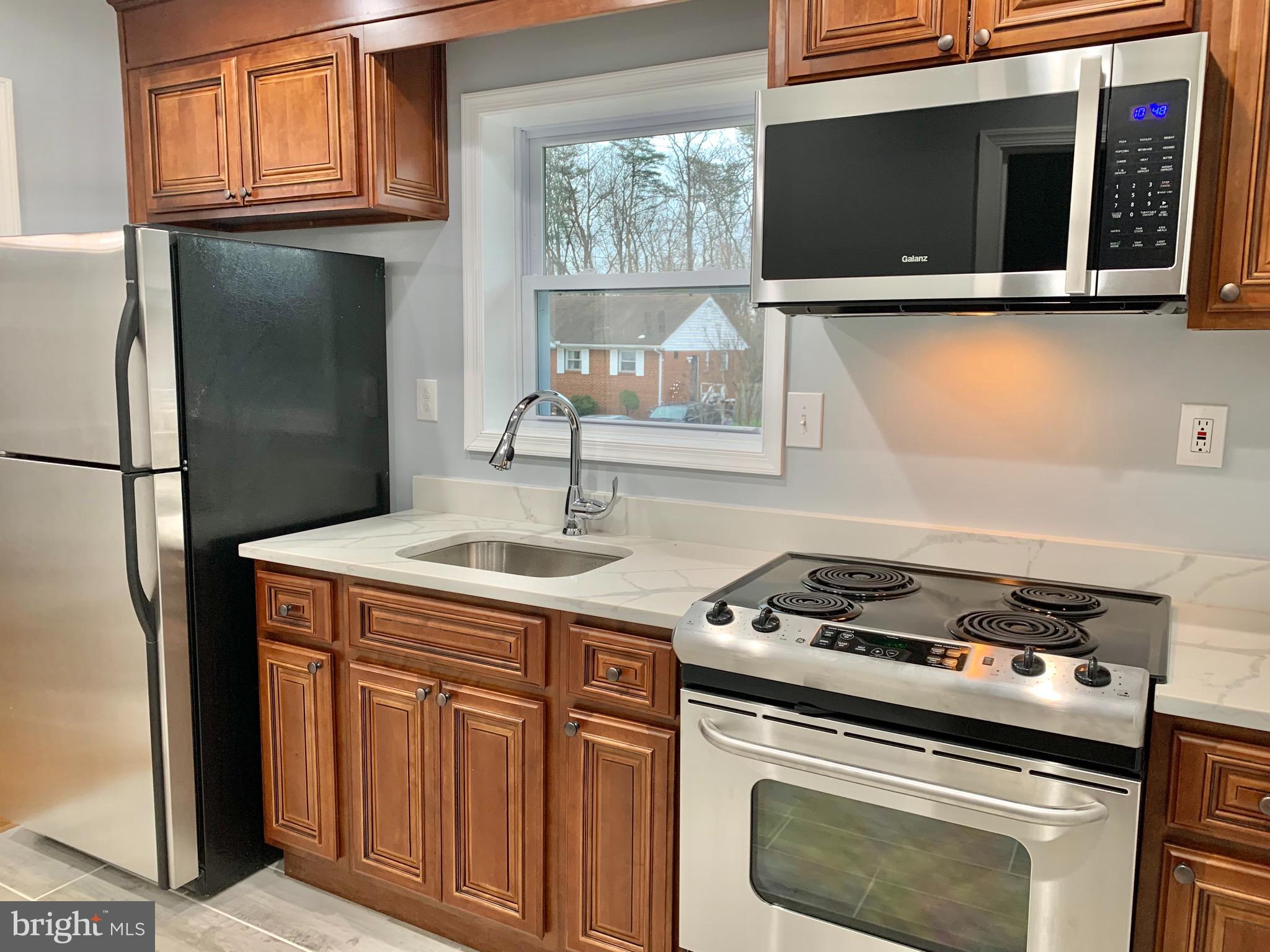 2114 Rolander Street Hyattsville, MD 20783 - Photo 9 of 53 STAINLESS STEEL APPLIANCES