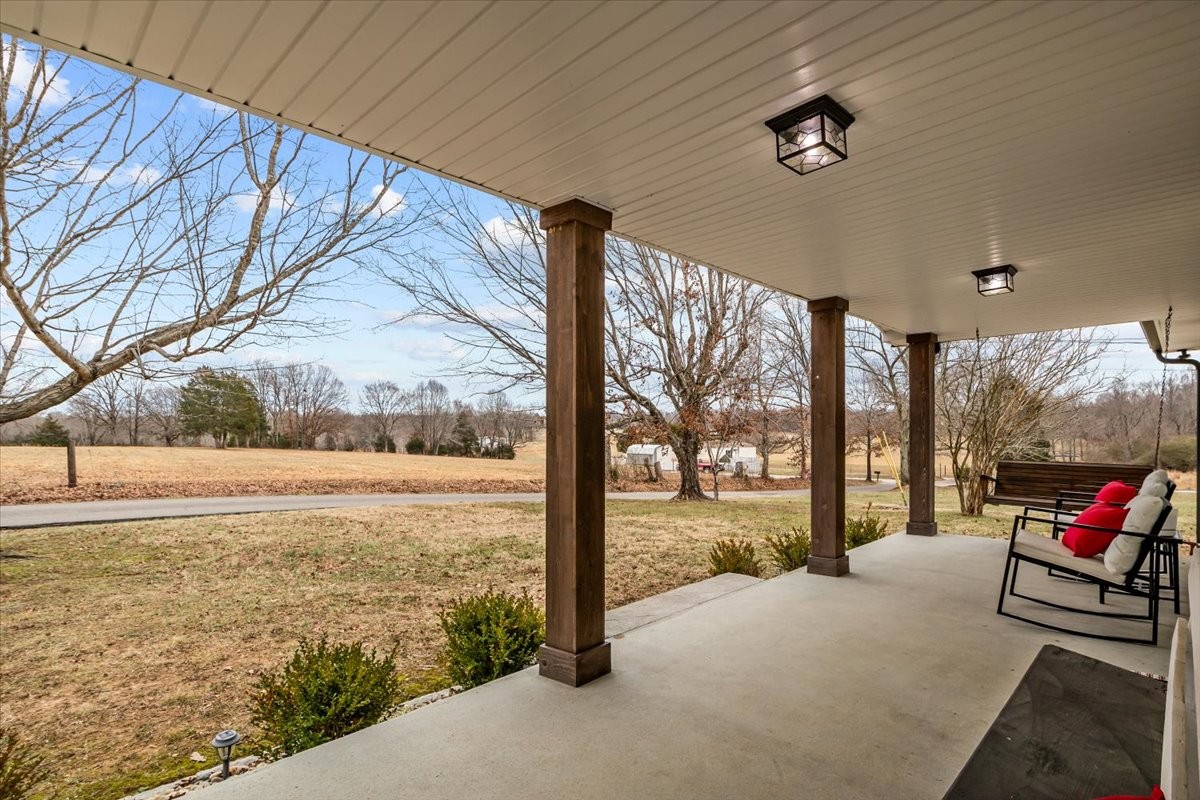 933 Dady Road McEwen, TN 37101 - Photo 3 of 35 Gallery Image 3