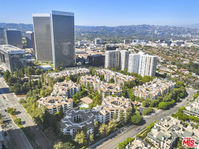 $1,180,000 | 2102 Century Park Lane, Unit 210, Los Angeles, CA 90067