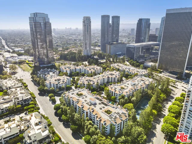 $1,180,000 | 2102 Century Park Lane, Unit 210, Los Angeles, CA 90067