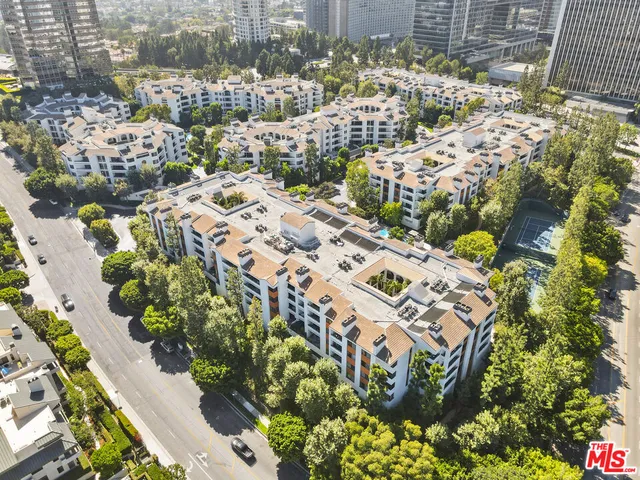 $1,180,000 | 2102 Century Park Lane, Unit 210, Los Angeles, CA 90067