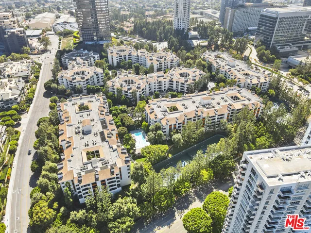 $1,180,000 | 2102 Century Park Lane, Unit 210, Los Angeles, CA 90067