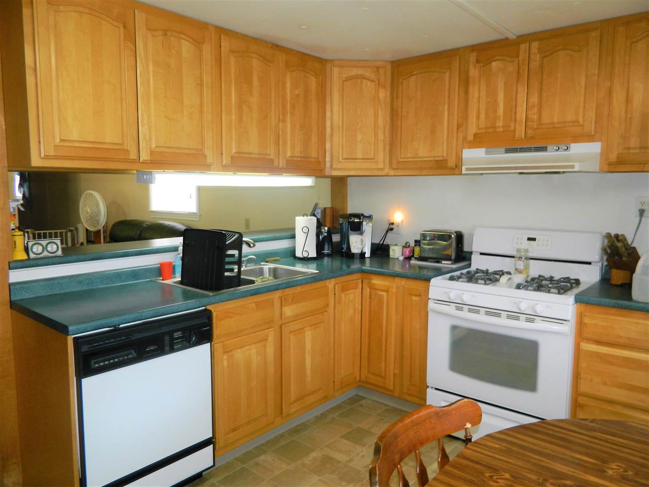 247 Cross Mill Road Northfield, NH 03276 - Photo 5 of 40