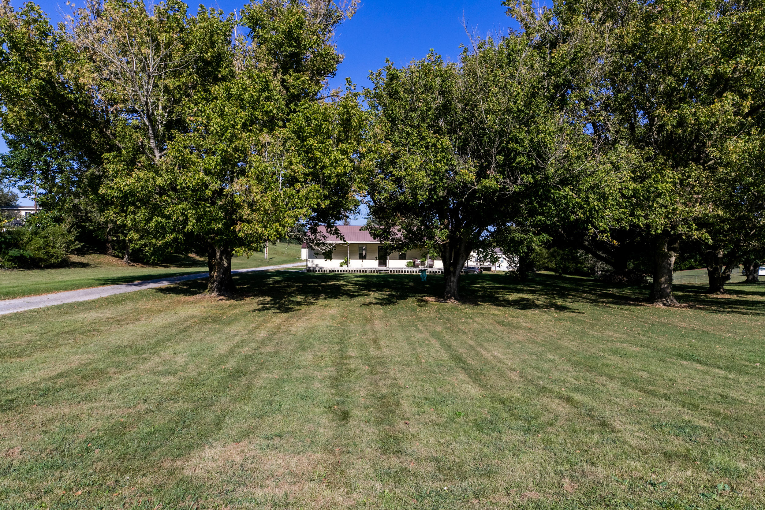 249 Frontier Road La Follette, TN 37766 - Photo 31 of 36 249 Frontier Rd-2